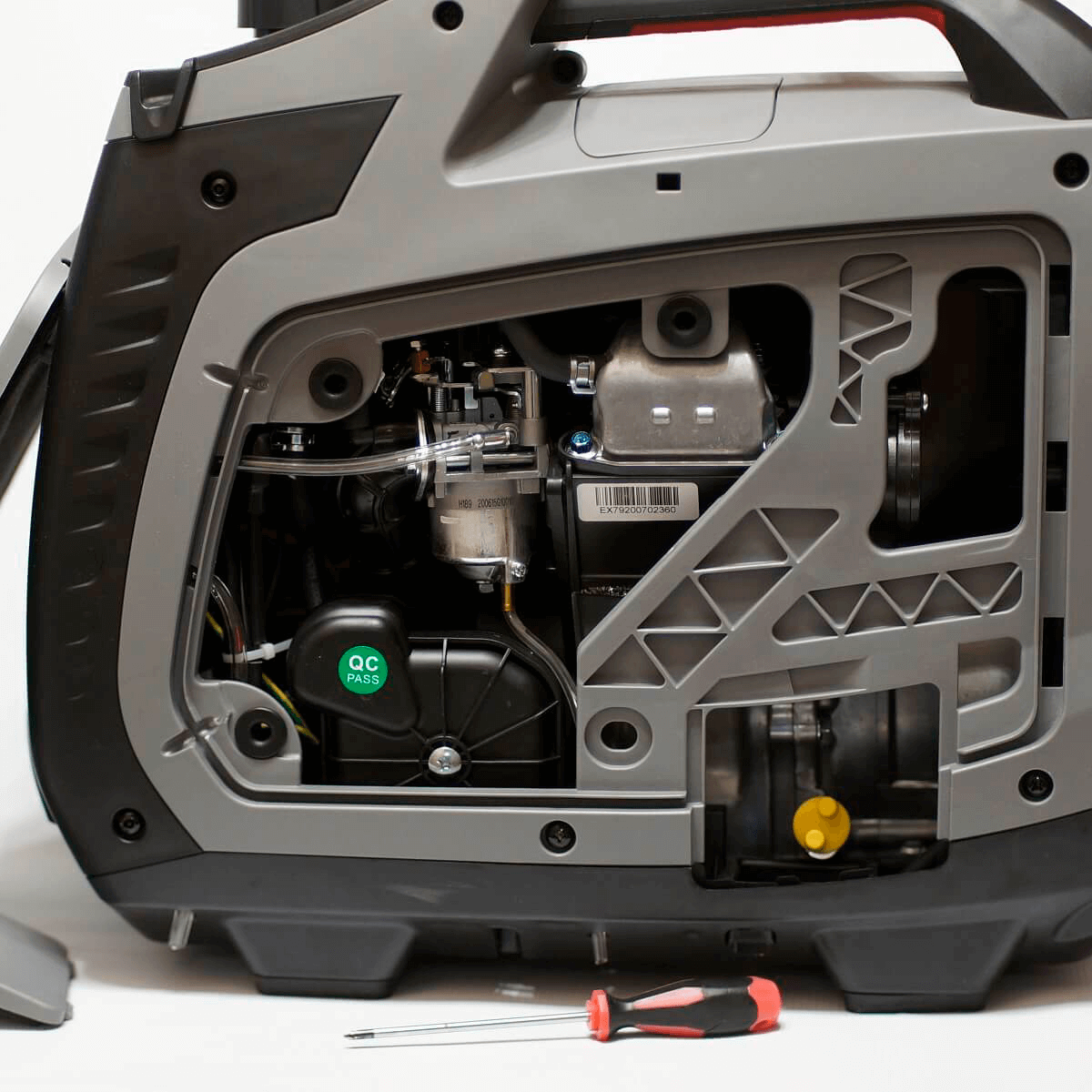 Инверторный генератор Briggs & Stratton P 2400 Inverter